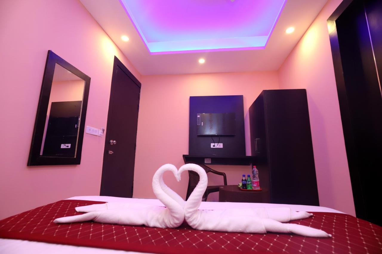 Jupiter Plaza Delhi Airport Hotel New Delhi Eksteriør billede